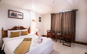 Relax Hotel